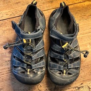 Keen kids water shoes bomber soles